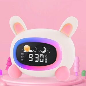 Sleep trainer clock